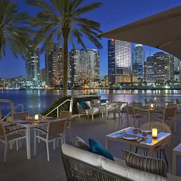 miami-restaurant-la-mar-terrace